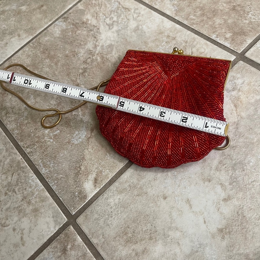 Partners Red Beaded Shell Evening Bag Gold Snake Chain Kiss Lock Clutch Vintage - Picture 9 of 10